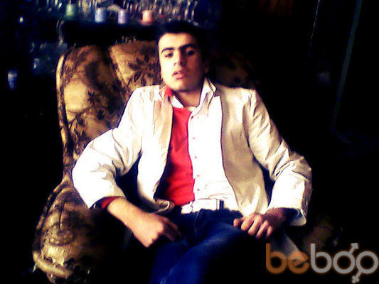  ,   Daniel, 32 ,   