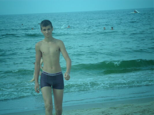  ,   Colea, 29 ,   