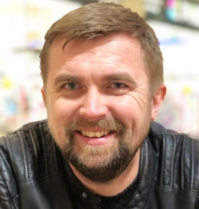  ,   Maxim, 38 ,   ,   