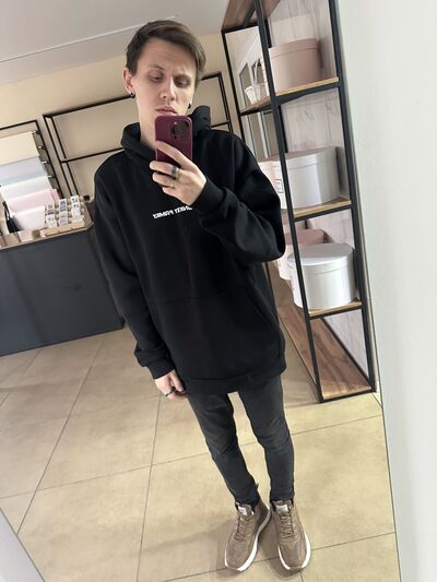  ,   Voland, 27 ,   ,   