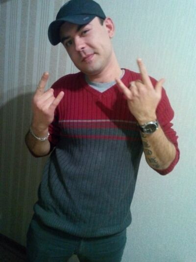  ,   Markus, 39 ,   