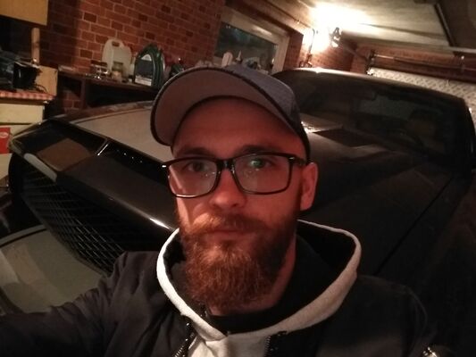  ,   Drew, 33 ,   