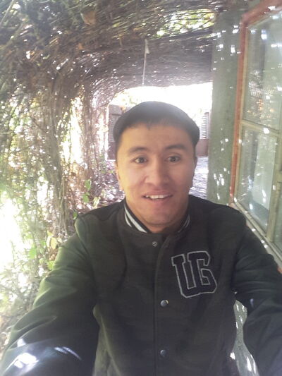  ,   Daniyar, 37 ,   ,   , c 