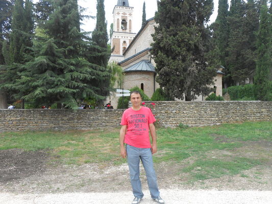  ,   Gocha, 44 ,   