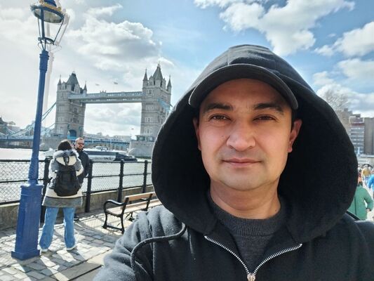  Canary Wharf,   Shery, 36 ,   ,   