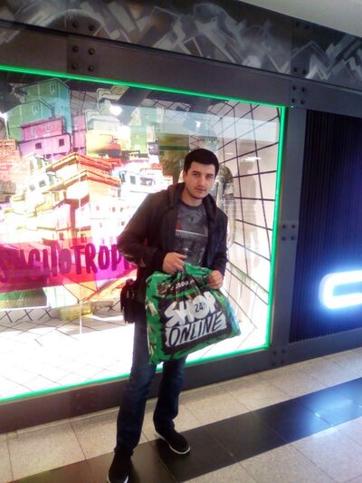  ,   Illiar, 32 ,   