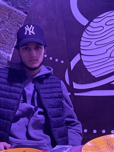  ,   Alex, 24 ,   ,   