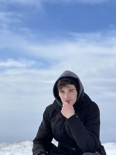  Holon,   , 22 ,   ,   , c 