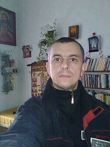  ,   Tarik, 47 ,   