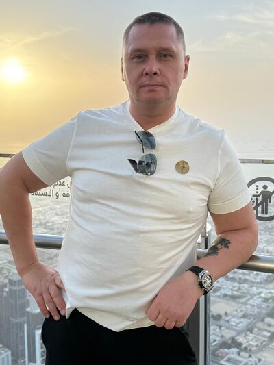  -,   Alex, 47 ,   ,   , c 