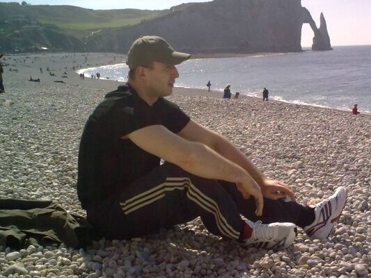  ,   Leon Den, 48 ,   ,   , c 