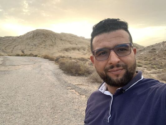  Algiers,   Oussa, 25 ,   ,   