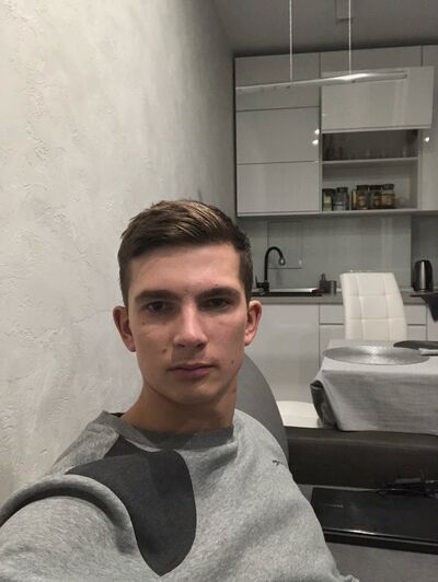  ,   Eugeni, 27 ,   ,   