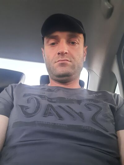  ,   Artur, 35 ,   ,   