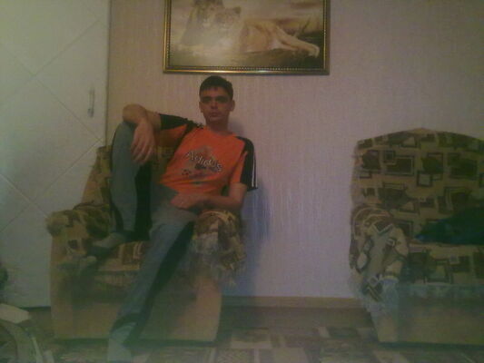  ,   Denis, 32 ,   ,   , c 