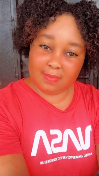  ,   Rose, 32 ,   ,   
