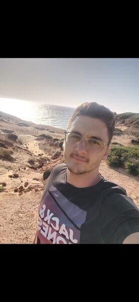  Azor,   David, 25 ,   ,   
