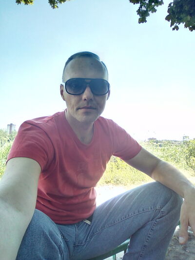  ,   Dolphin, 27 ,  