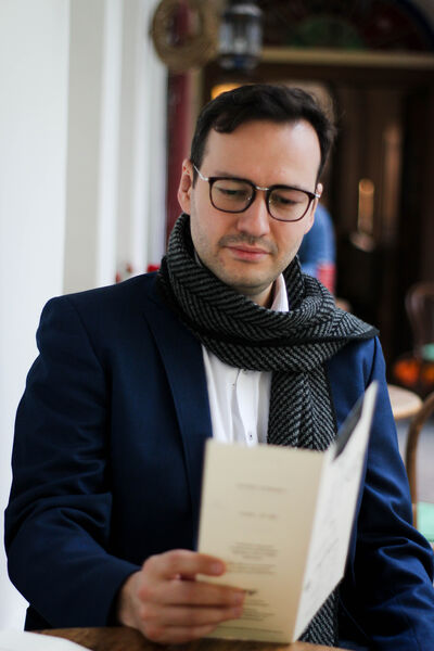  Praha,   Roman, 40 ,     , c 