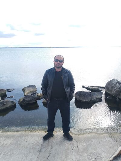  ,   Armen, 43 ,   ,   