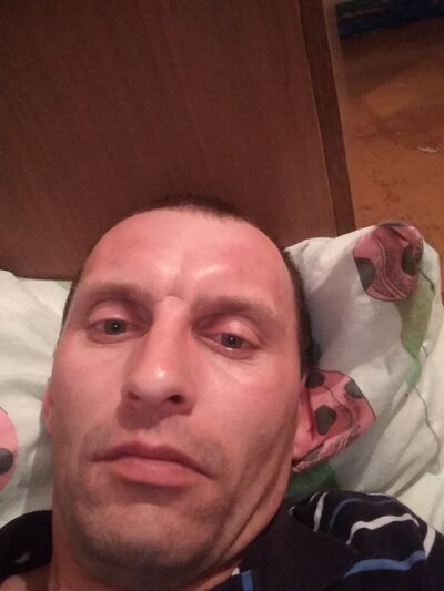  ,   Sasha, 40 ,   