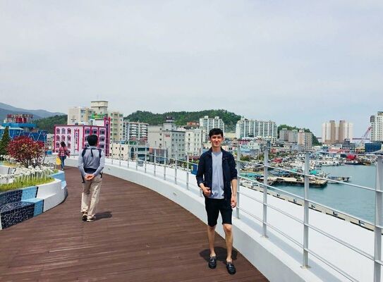  ,   Big Bon, 32 ,   ,   , c 
