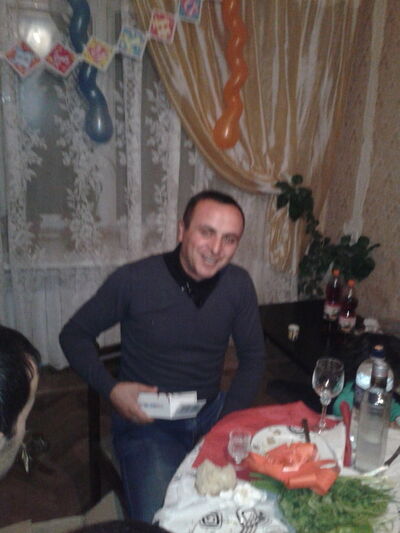  ,   Artyom, 40 ,   