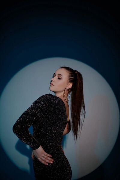  -,   , 27 ,   