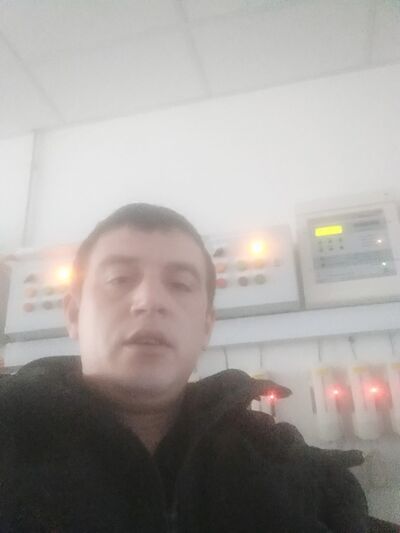  ,   Sasha, 36 ,   