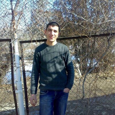 ,   Hrach, 34 ,   ,   
