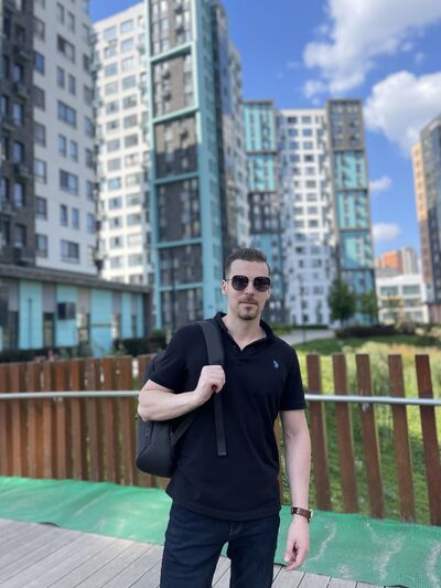  ,   Armen, 31 ,   ,   , 