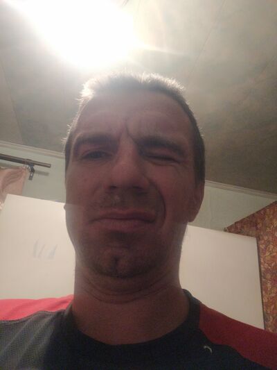  ,   Viktor, 38 ,   ,   