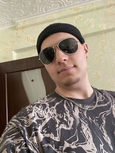  ,   Vladlen, 25 ,   ,   