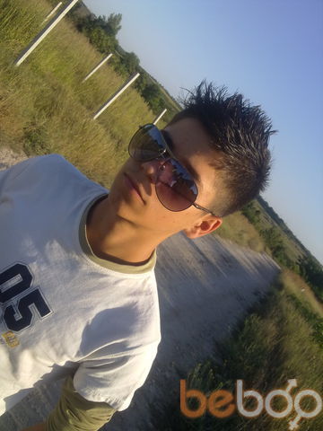  ,   Dorin, 32 ,   ,   , c , 