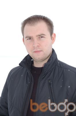  ,   Bob, 44 ,   