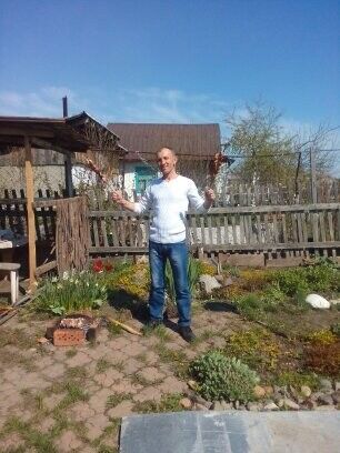  8522869  Sergej, 51 ,    