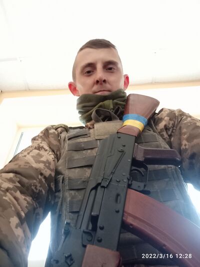  ,   Oleksii, 32 ,   ,   , c , 