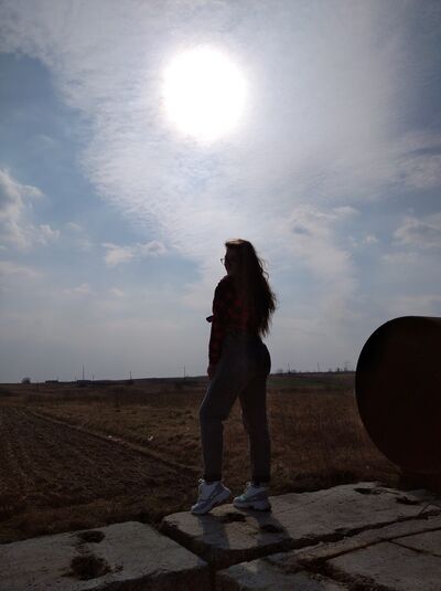  ,   Juliana, 23 ,   ,   , c 