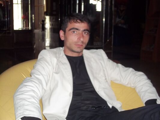  ,   Elcin, 42 ,   ,   , c 