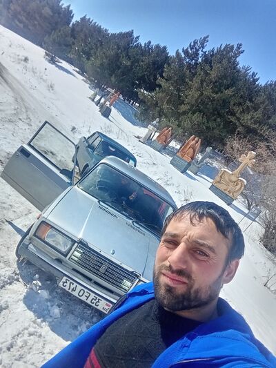  ,   Suren, 29 ,   ,   
