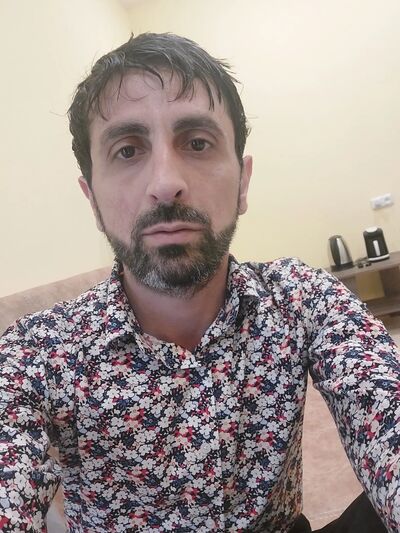  ,   Artyom, 40 ,   ,   
