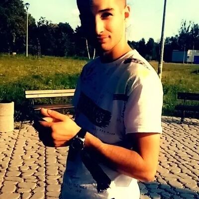  ,   Mykola, 28 ,   