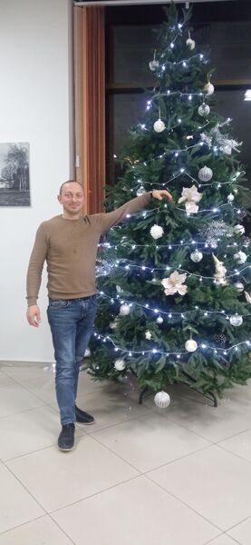 ,   Irakli, 38 ,   ,   