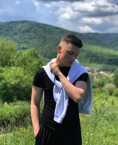  Piastow,   Olek, 22 ,   ,   