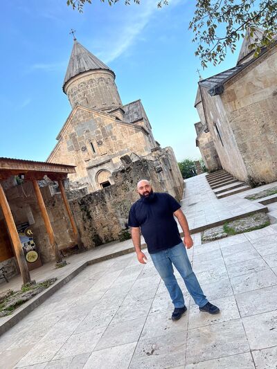  ,   Gevorg, 33 ,   ,   