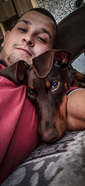  ,   Denis, 24 ,     