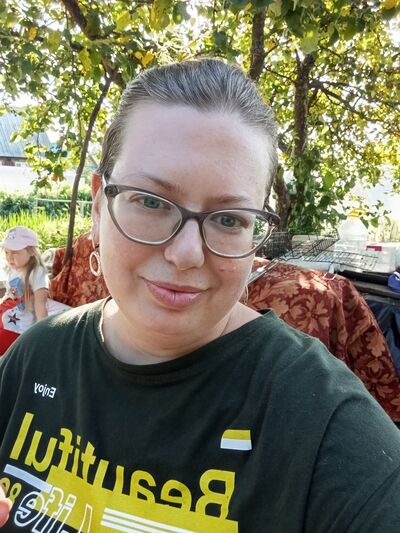  ,   Anna, 36 ,   ,   