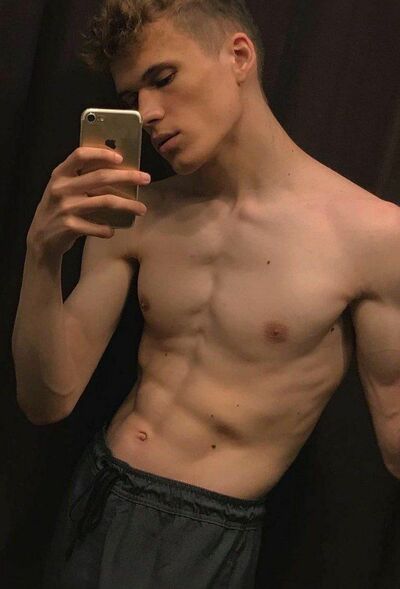  ,   Stasik, 22 ,   ,   