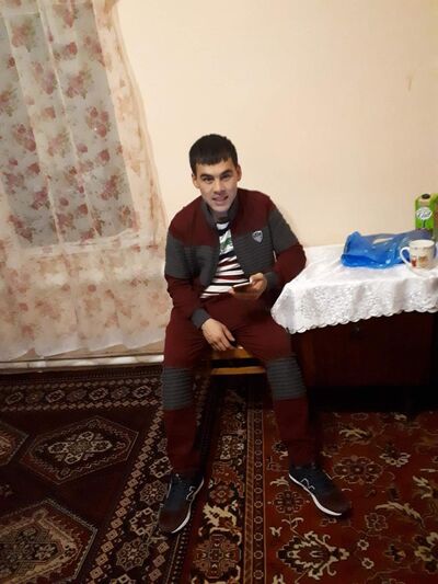  ,   Shaxboz, 32 ,   