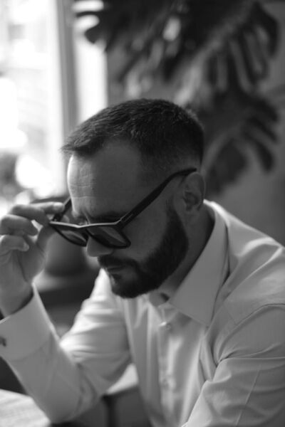  ,   Artur, 38 ,   ,   